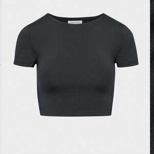 Aritzia Black Contour Crop Tee - Short Sleeve Crew
